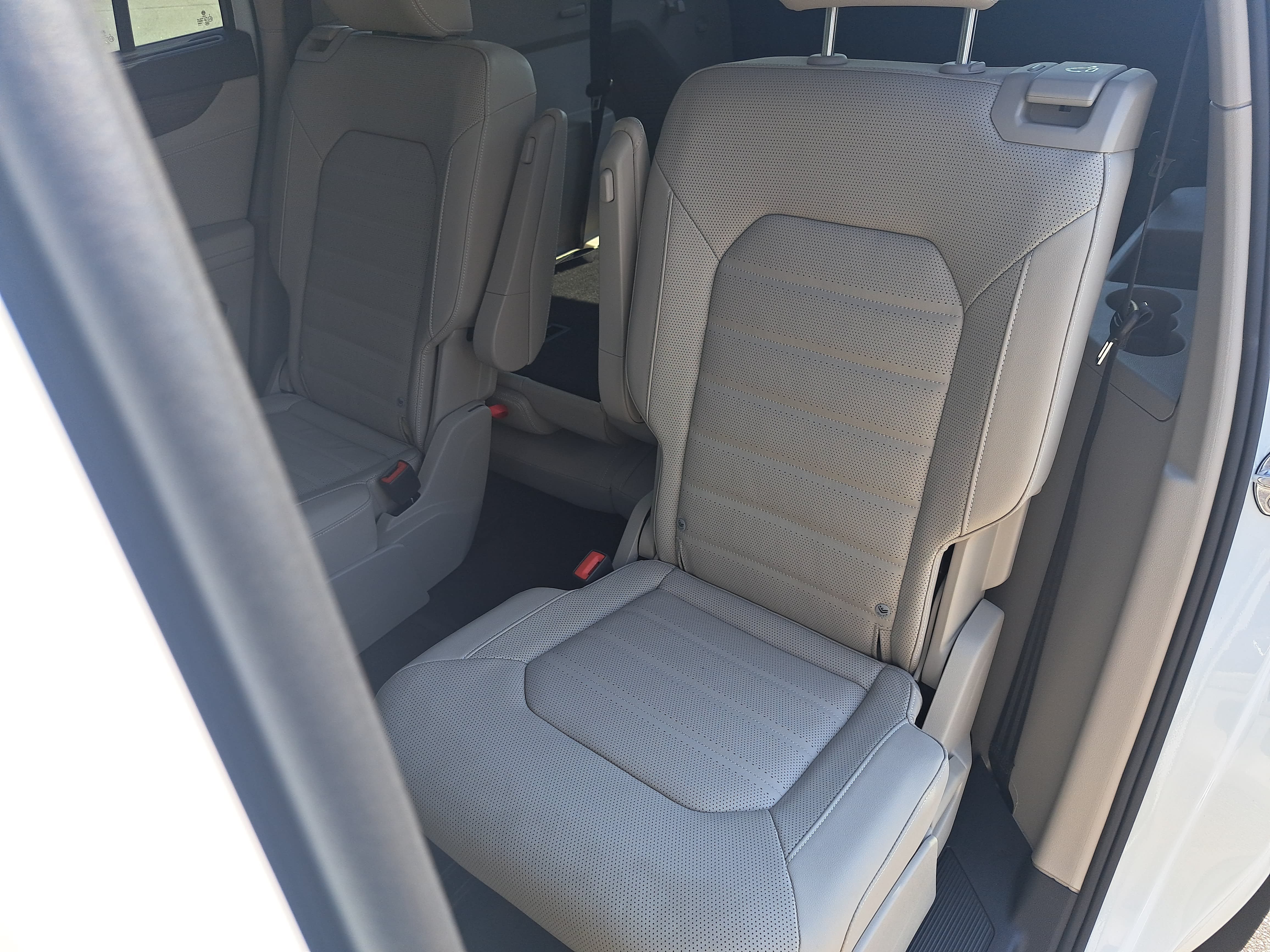 Certified 2026 Volkswagen Atlas SEL AWD/4WD image 16