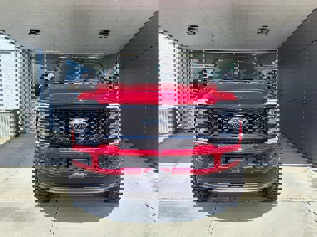 New 2025 Ford F250 Lariat w/ Lariat Ultimate Package image 24