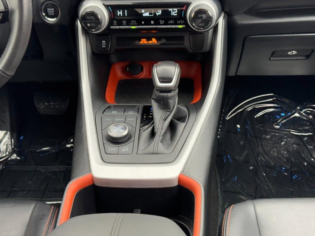 Used 2024 Toyota RAV4 Adventure image 14