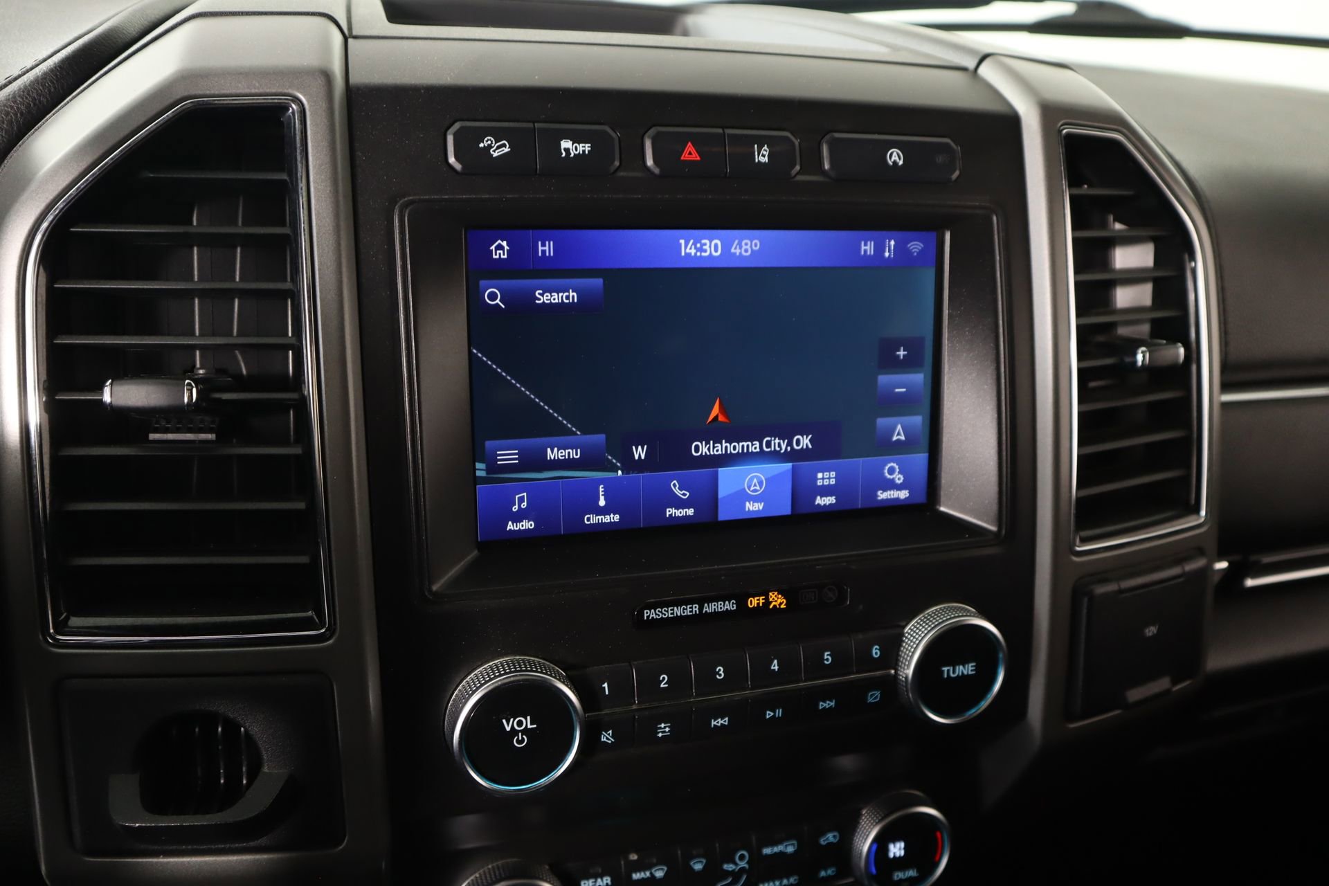 Used 2020 Ford Expedition XLT w/ Equipment Group 202A AWD/4WD image 7