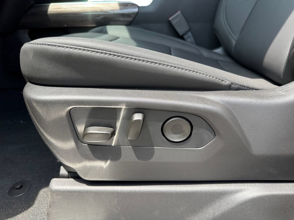 New 2026 Chevrolet Silverado 1500 LTZ w/ Technology Package AWD/4WD image 10