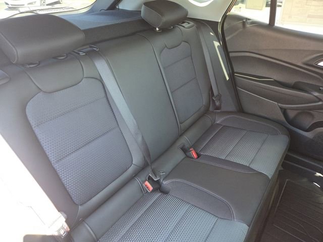 New 2026 Chevrolet Trax LT w/ Driver Confidence Package FWD image 27