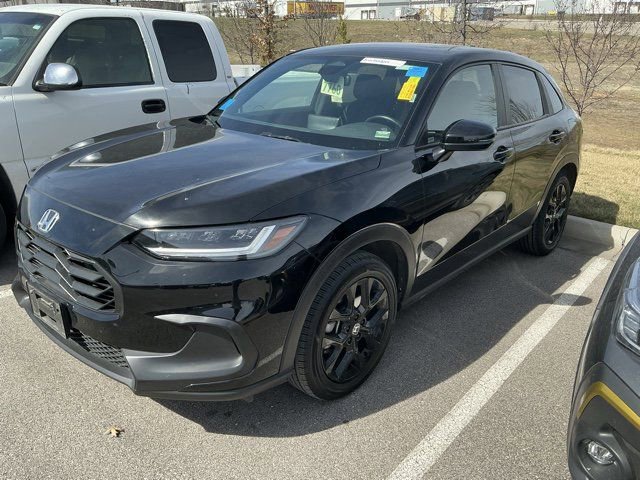 Used 2025 Honda HR-V Sport image 13