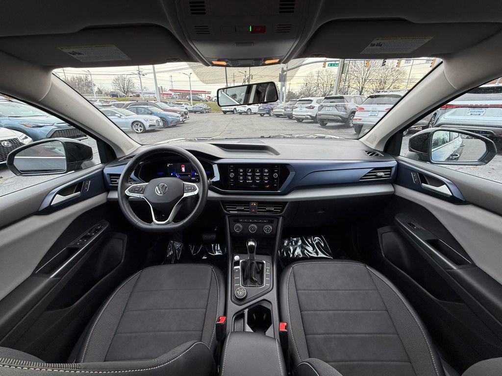 Used 2022 Volkswagen Taos SE image 19