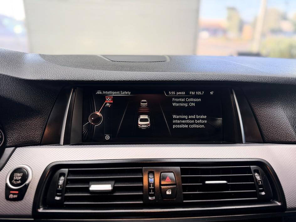Used 2015 BMW 550i Sedan RWD image 11
