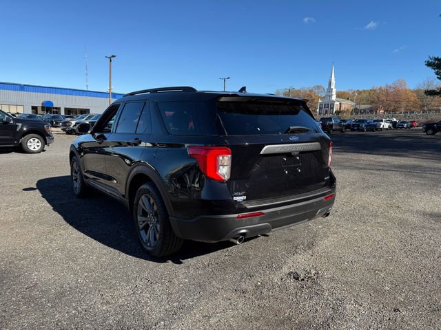 Used 2022 Ford Explorer XLT w/ Equipment Group 202A image 23