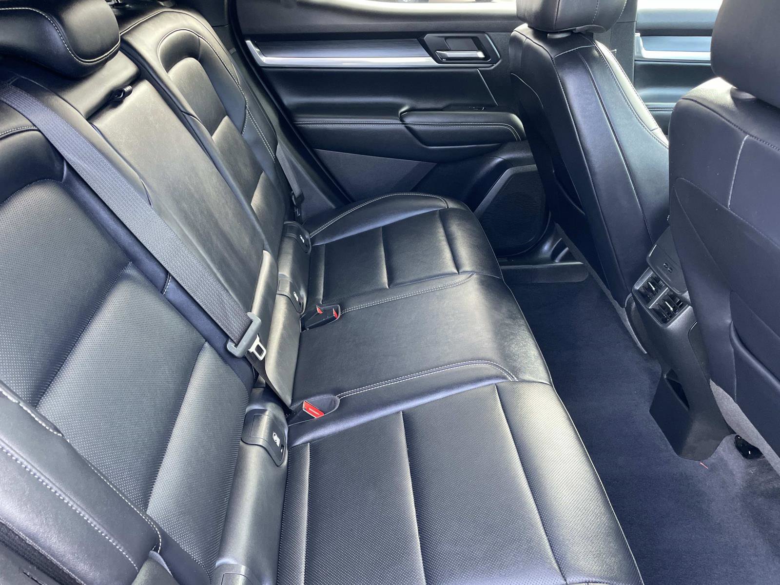 Used 2025 GMC Terrain Elevation w/ Elevation Premium Package image 27