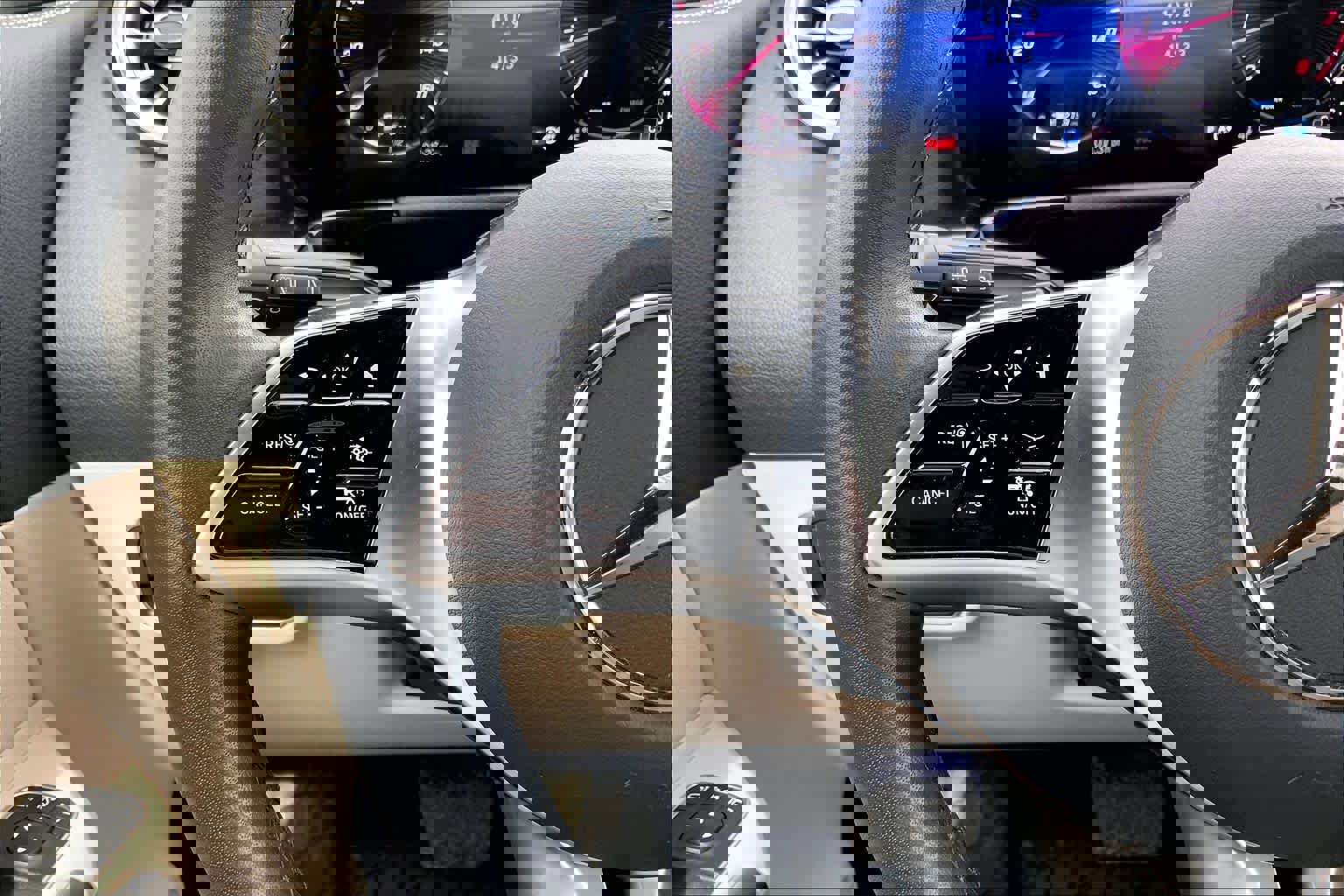 Certified 2024 Mercedes-Benz GLA 250 4MATIC image 24