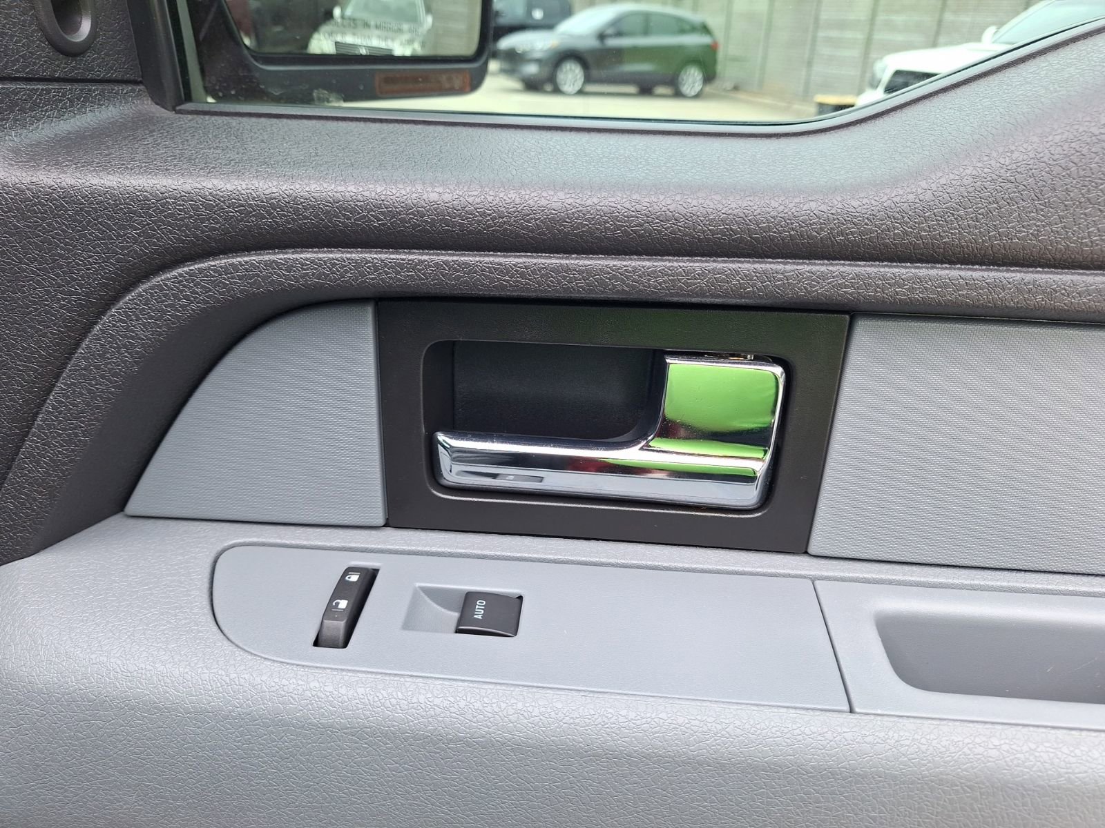 Used 2013 Ford F150 XLT w/ XLT Chrome Pkg RWD image 36