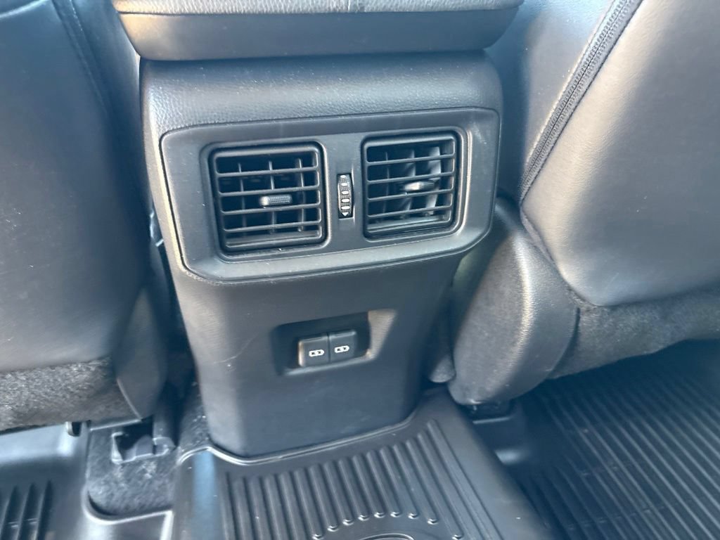Used 2023 Toyota RAV4 XLE Premium AWD/4WD image 21