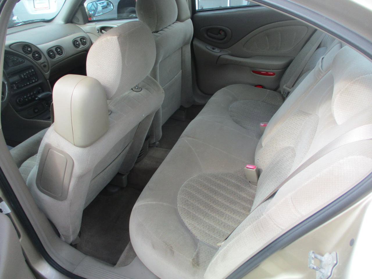 Used 2005 Pontiac Bonneville SLE FWD image 9