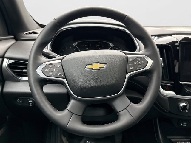 Used 2023 Chevrolet Traverse LT w/ LT Premium Package AWD/4WD image 12