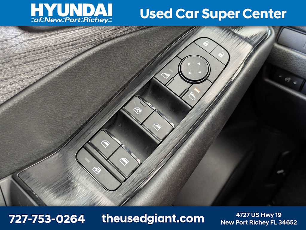 Used 2023 Nissan Rogue S FWD image 27