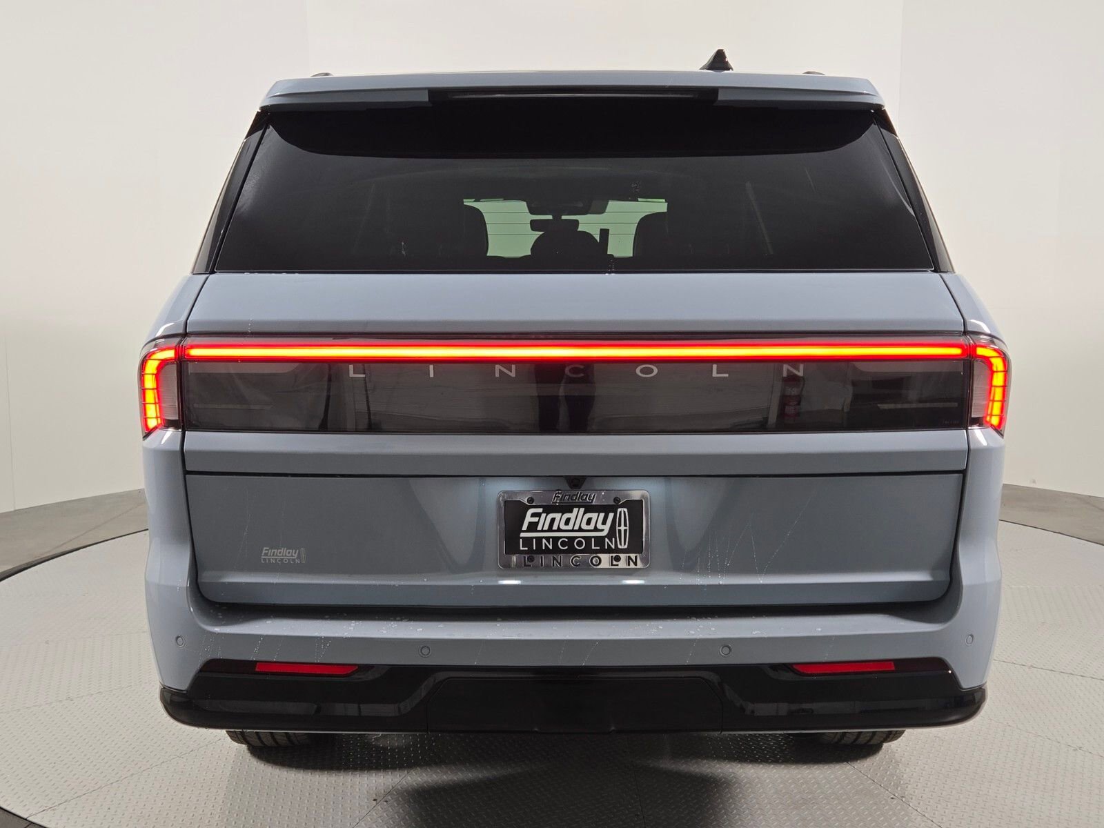 New 2026 Lincoln Navigator L Reserve w/ Jet Appearance Package AWD/4WD image 5
