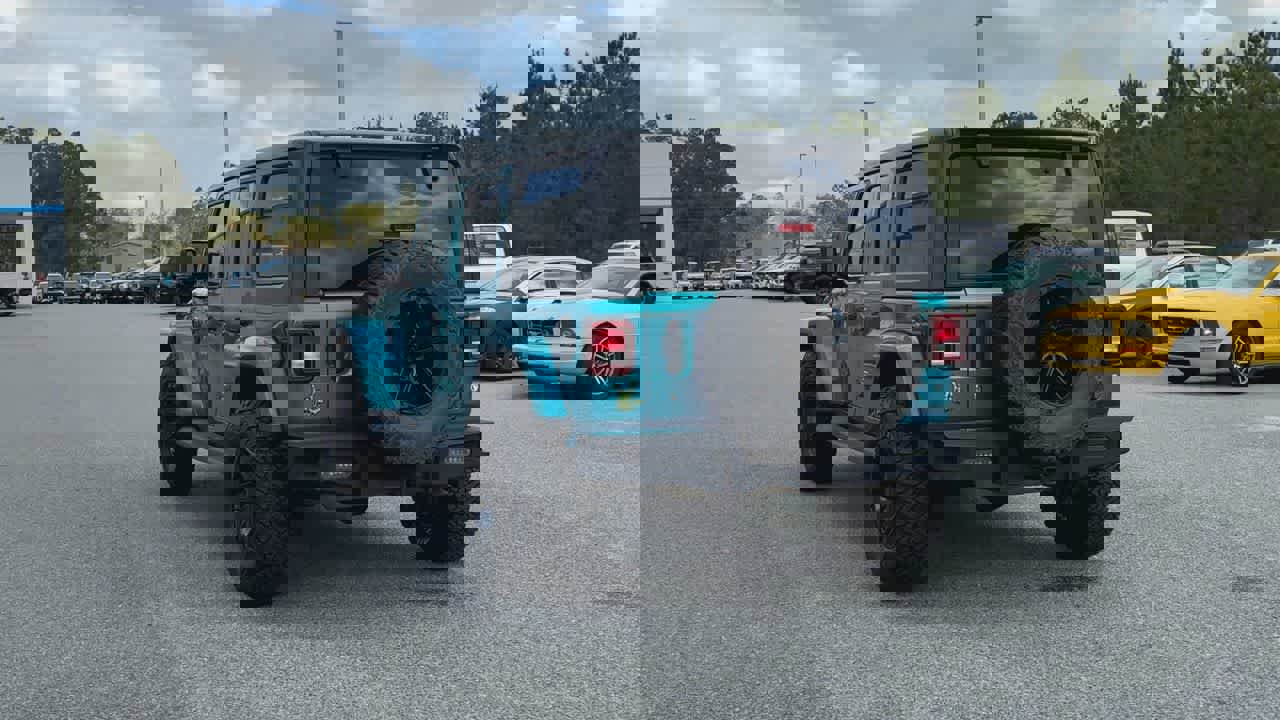 Used 2020 Jeep Wrangler Unlimited Sahara image 7