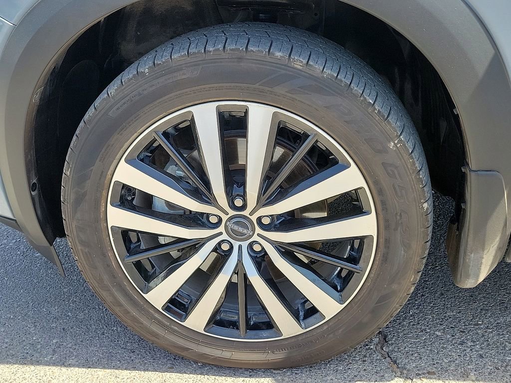Used 2023 Nissan Pathfinder Platinum AWD/4WD image 14