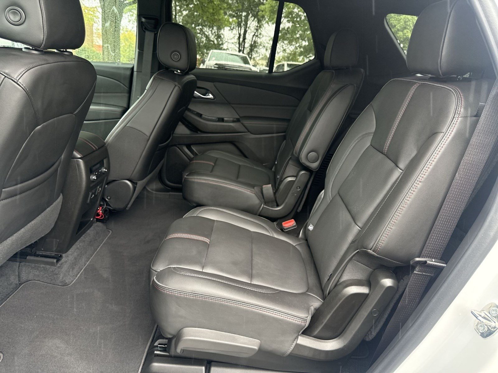 Used 2023 Chevrolet Traverse RS AWD/4WD image 22