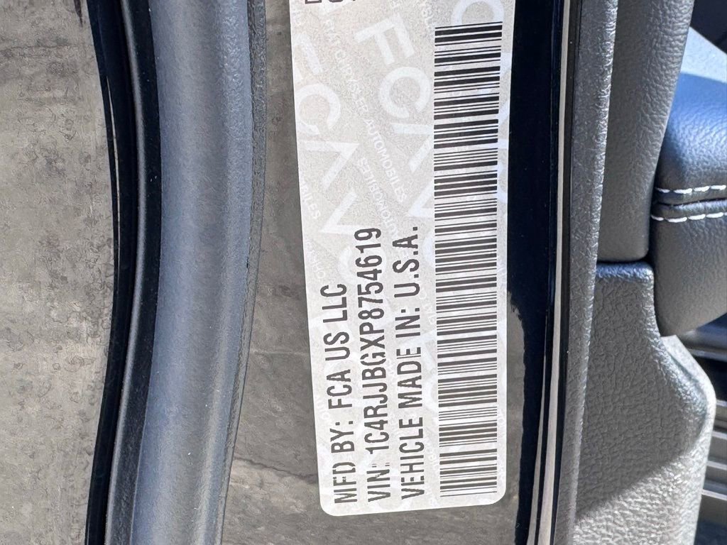 Used 2023 Jeep Grand Cherokee L Limited w/ Luxury Tech Group II image 45