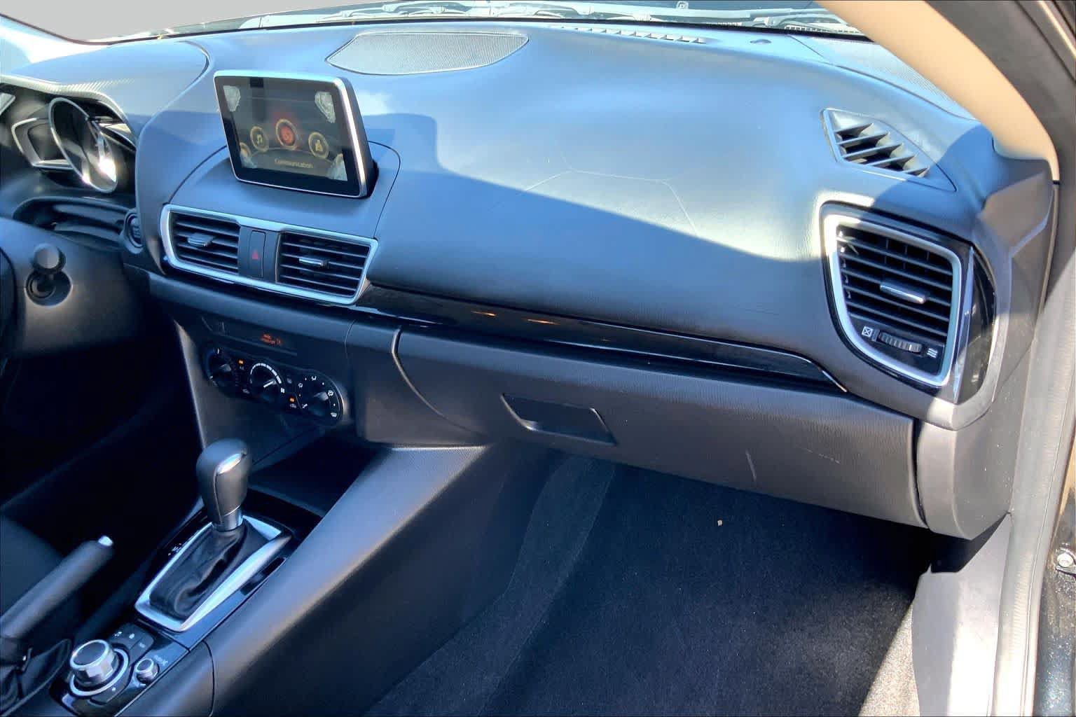 Used 2016 MAZDA MAZDA3 i Sport FWD image 18