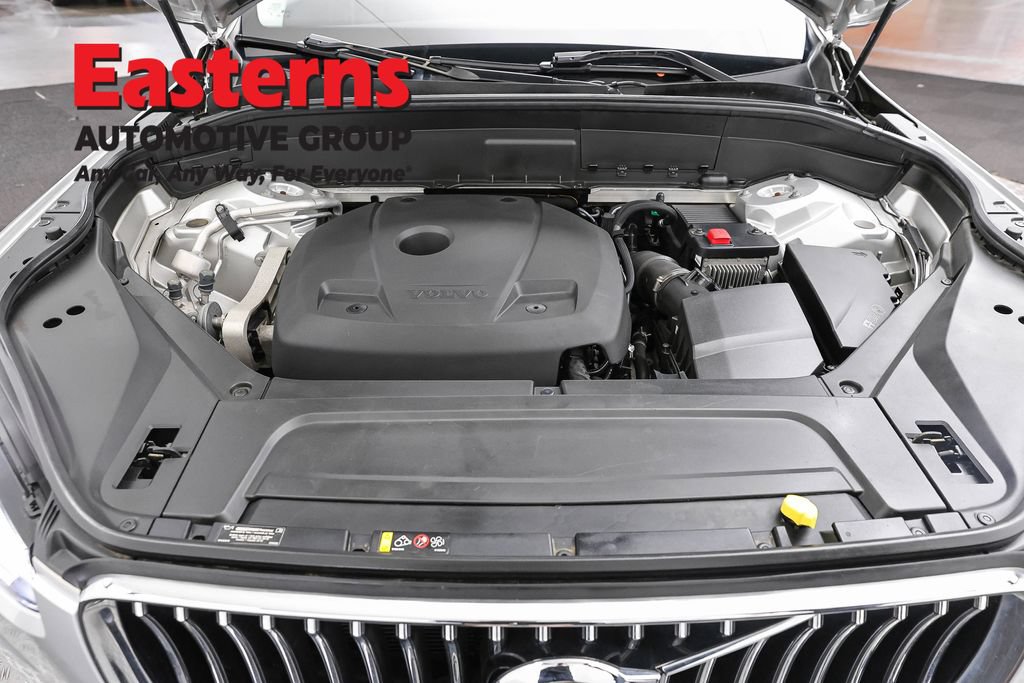 Used 2022 Volvo XC90 T5 Momentum AWD/4WD image 7
