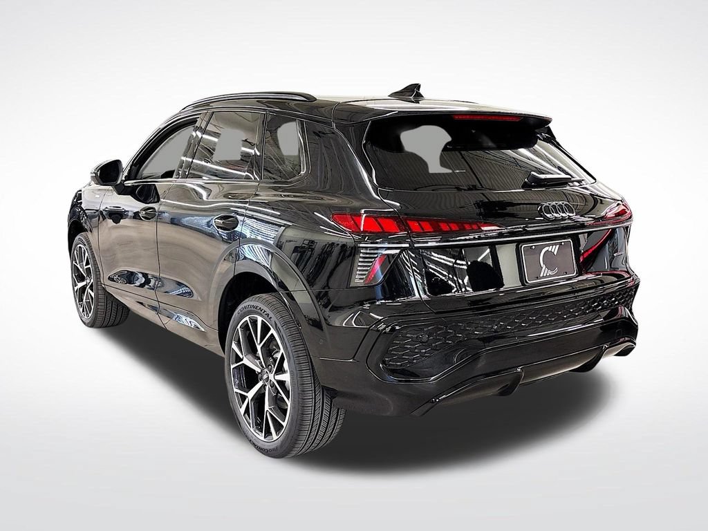 New 2026 Audi Q3 quattro 2.0T AWD/4WD image 3
