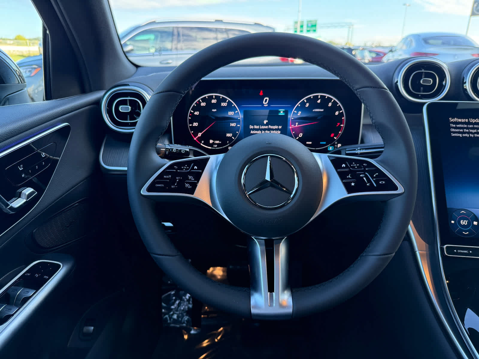 Used 2026 Mercedes-Benz GLC 300 4MATIC image 14