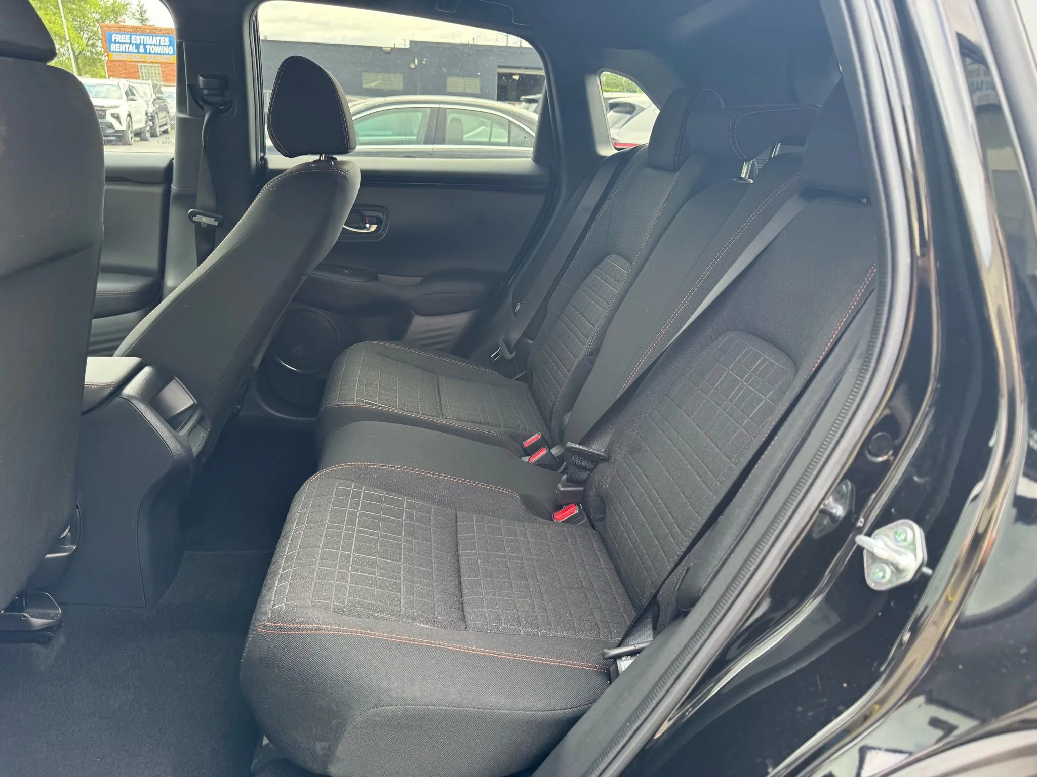 Used 2025 Honda HR-V Sport image 15