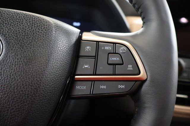Certified 2025 Toyota Grand Highlander AWD Hybrid image 20