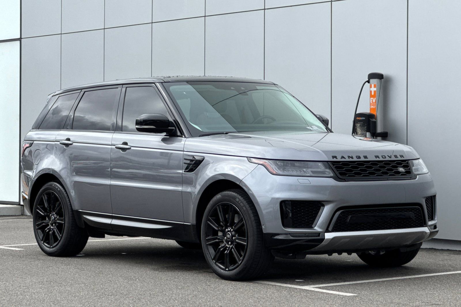 Used 2022 Land Rover Range Rover Sport HSE Silver Edition image 7