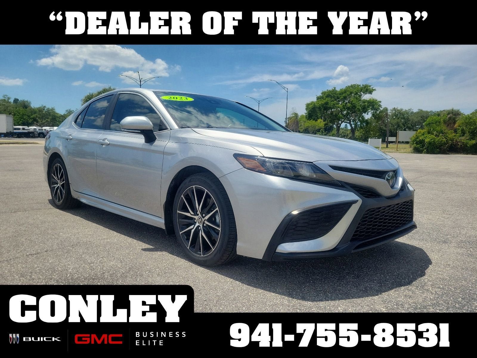 Used 2023 Toyota Camry SE FWD image 1