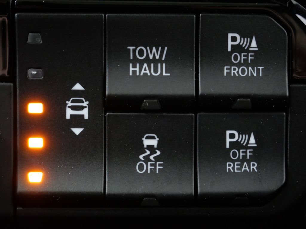 Used 2022 RAM 1500 Limited image 19