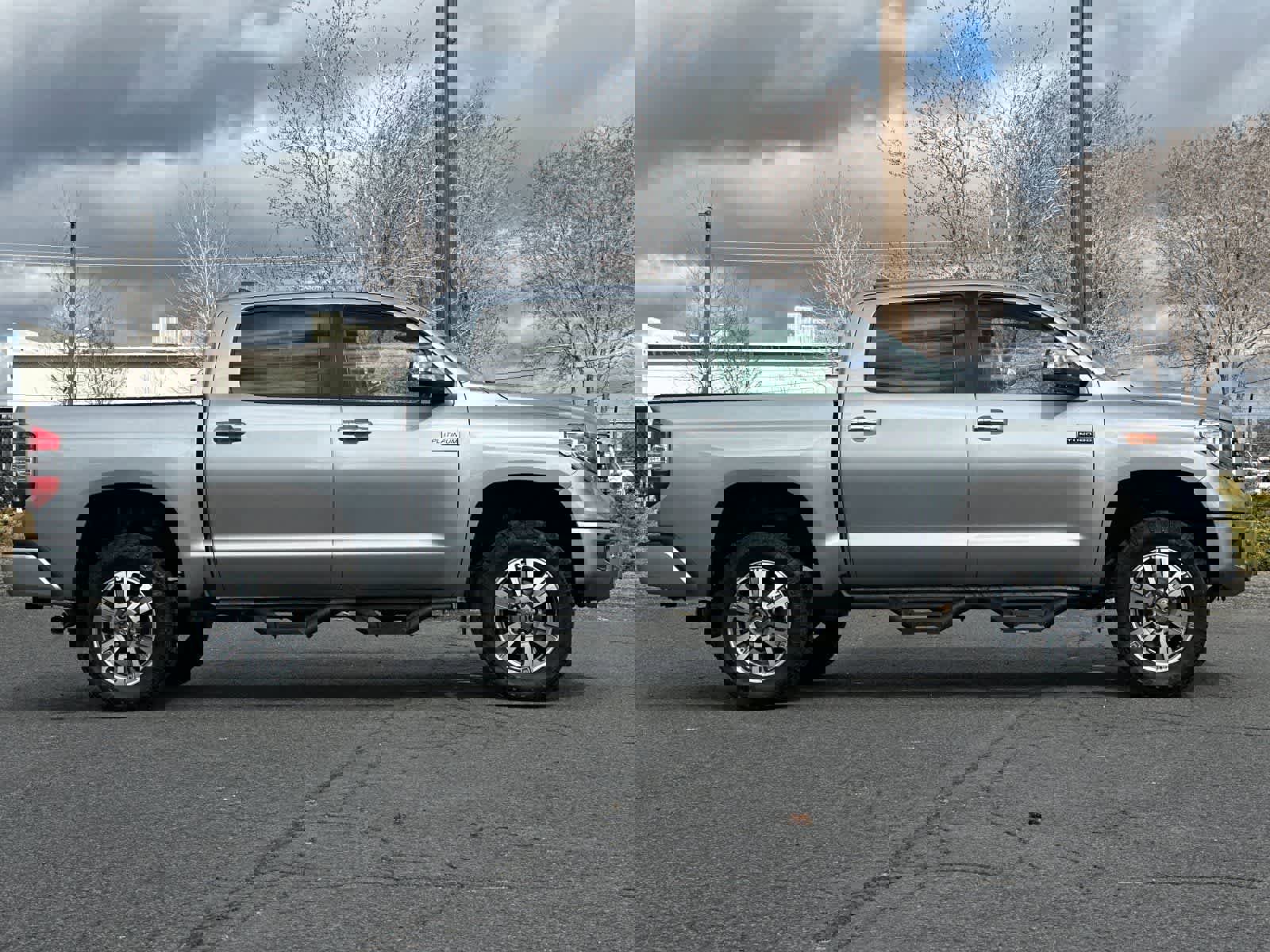 Used 2020 Toyota Tundra Platinum image 8