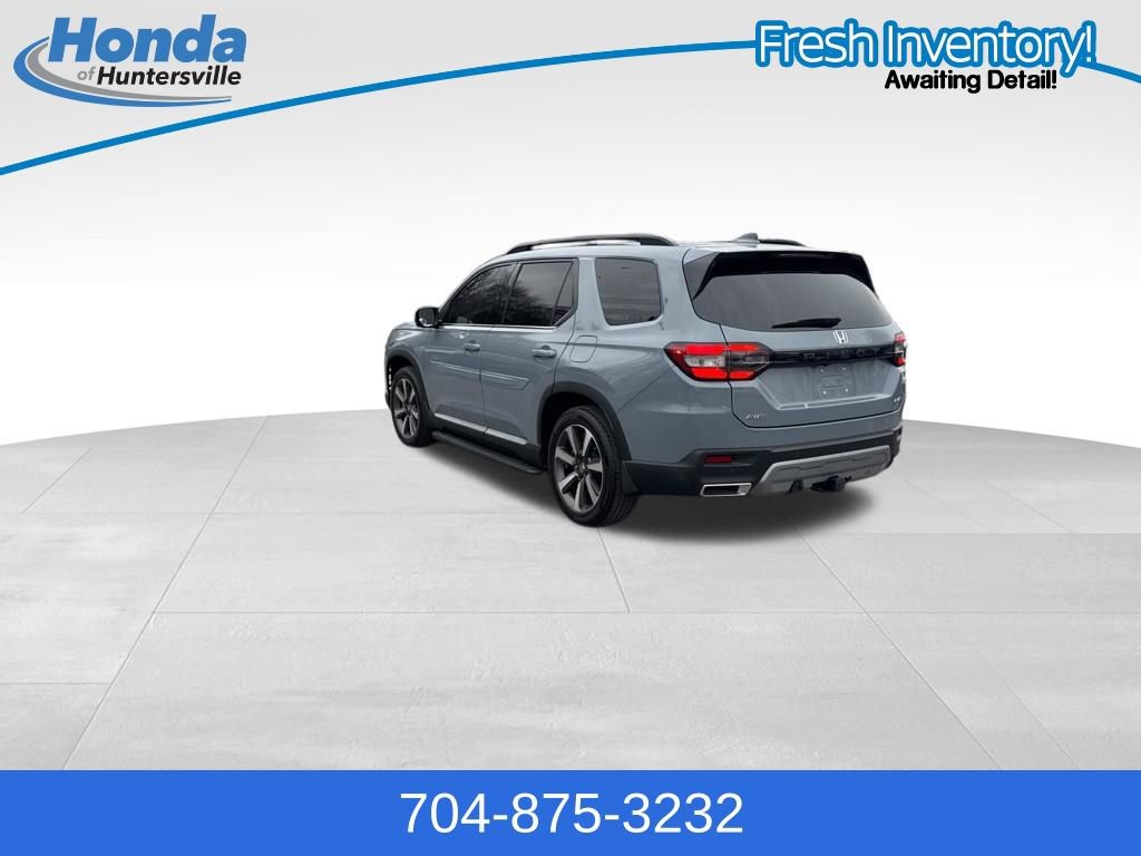 Used 2025 Honda Pilot Elite image 41