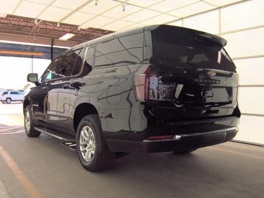 Used 2025 Chevrolet Suburban LS image 8