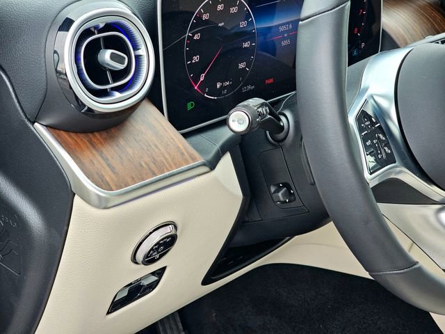 Certified 2025 Mercedes-Benz GLC 300 4MATIC image 18