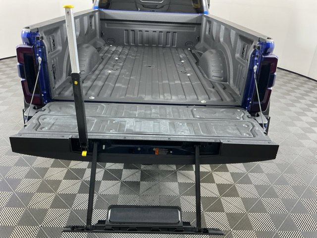 Used 2026 Ford F450 Platinum w/ FX4 Off-Road Package AWD/4WD image 8