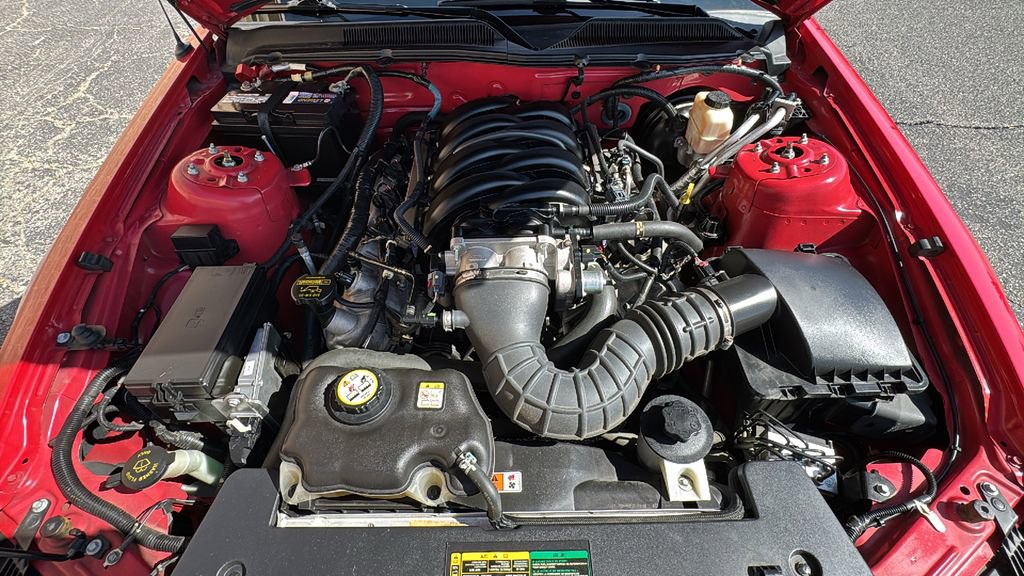 Used 2009 Ford Mustang GT Premium RWD image 25