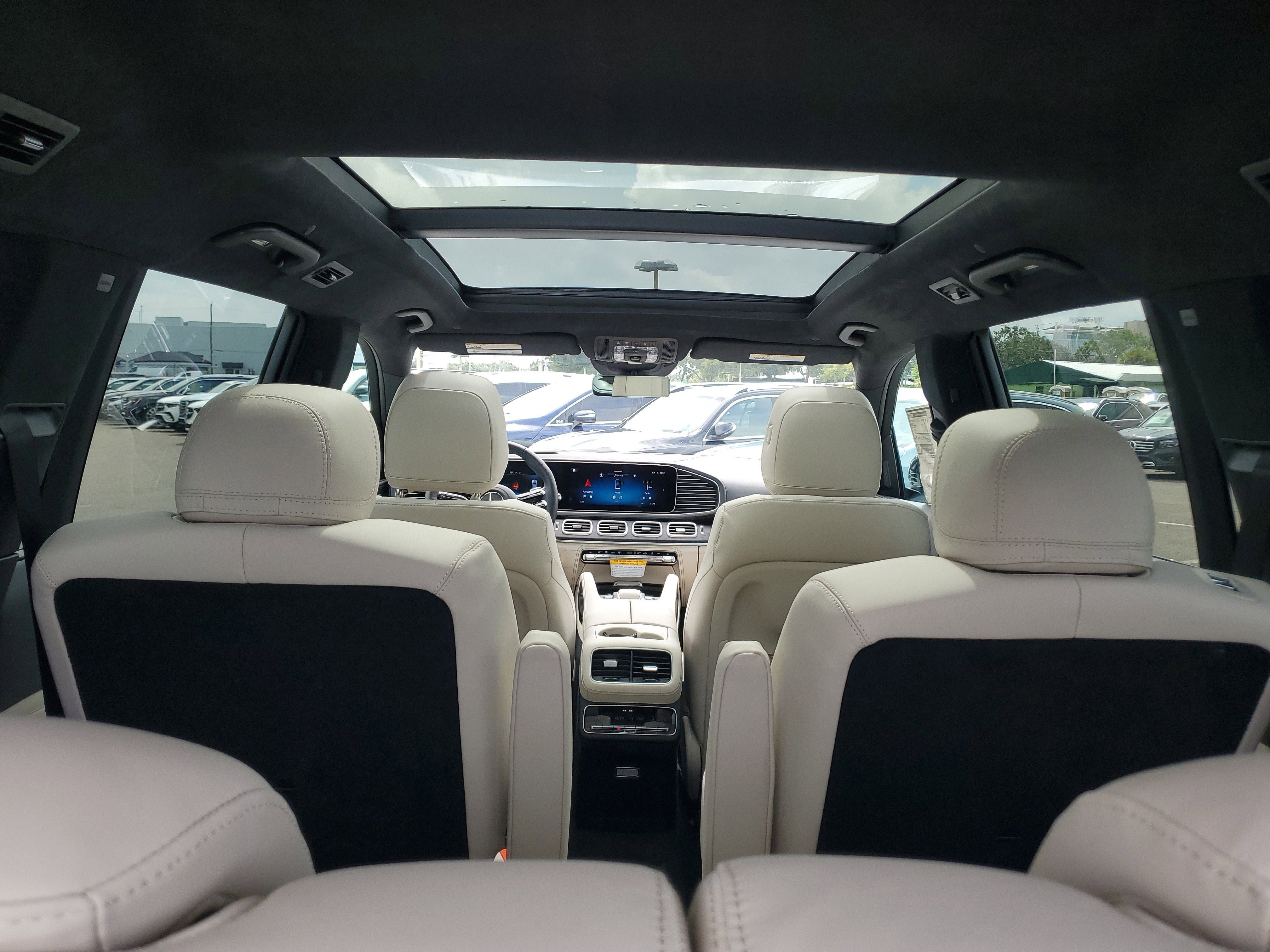 New 2026 Mercedes-Benz GLS 63 AMG 4MATIC image 9