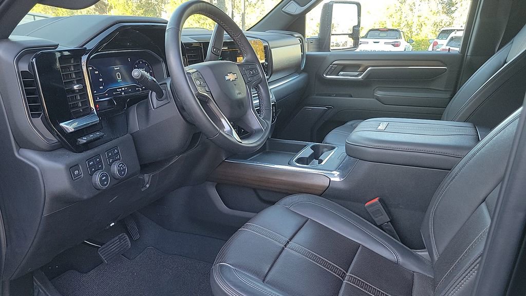 Used 2024 Chevrolet Silverado 2500 High Country w/ High Country Premium Package image 15