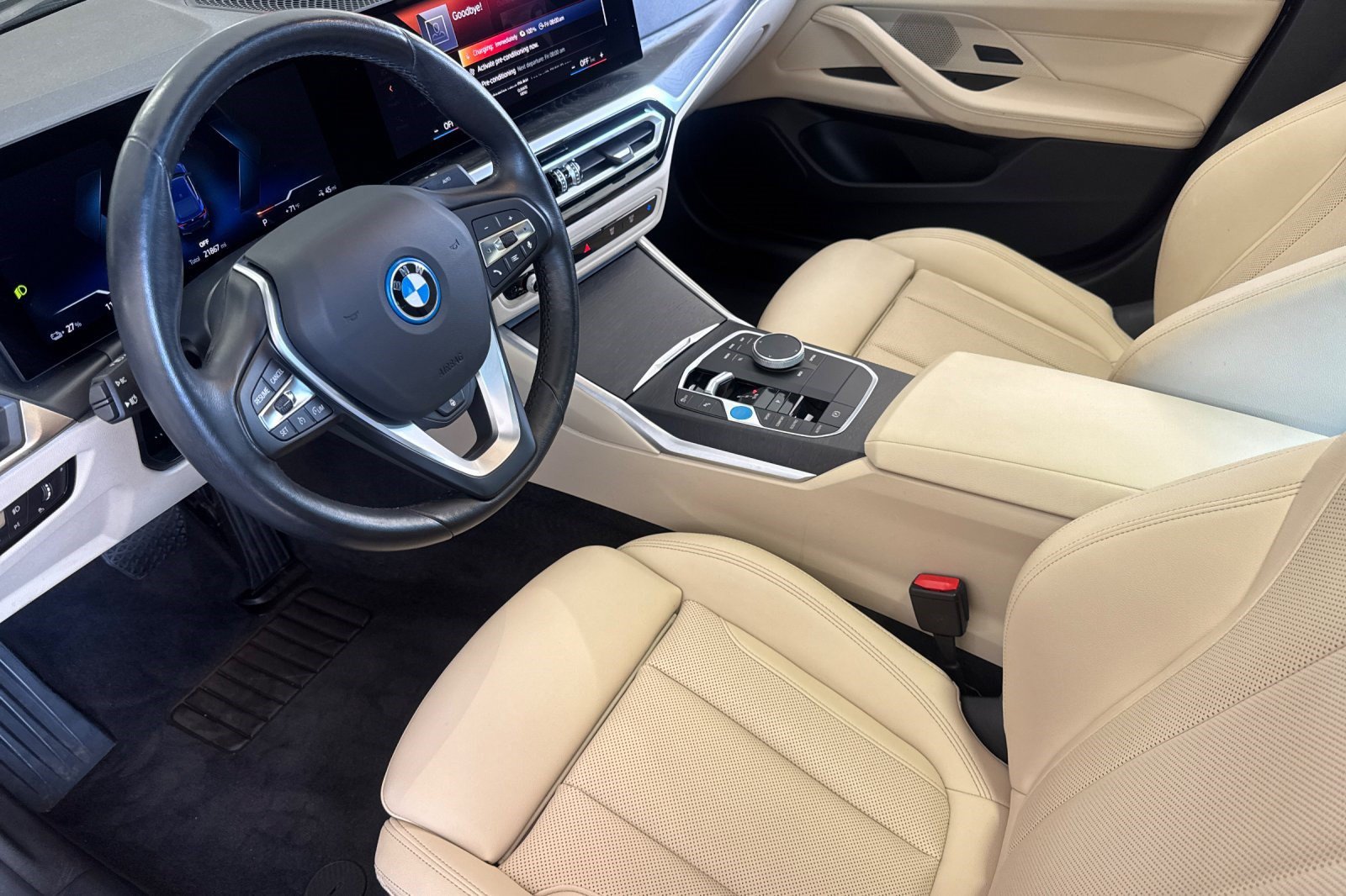Certified 2023 BMW i4 eDrive35 w/ Premium Package RWD image 4