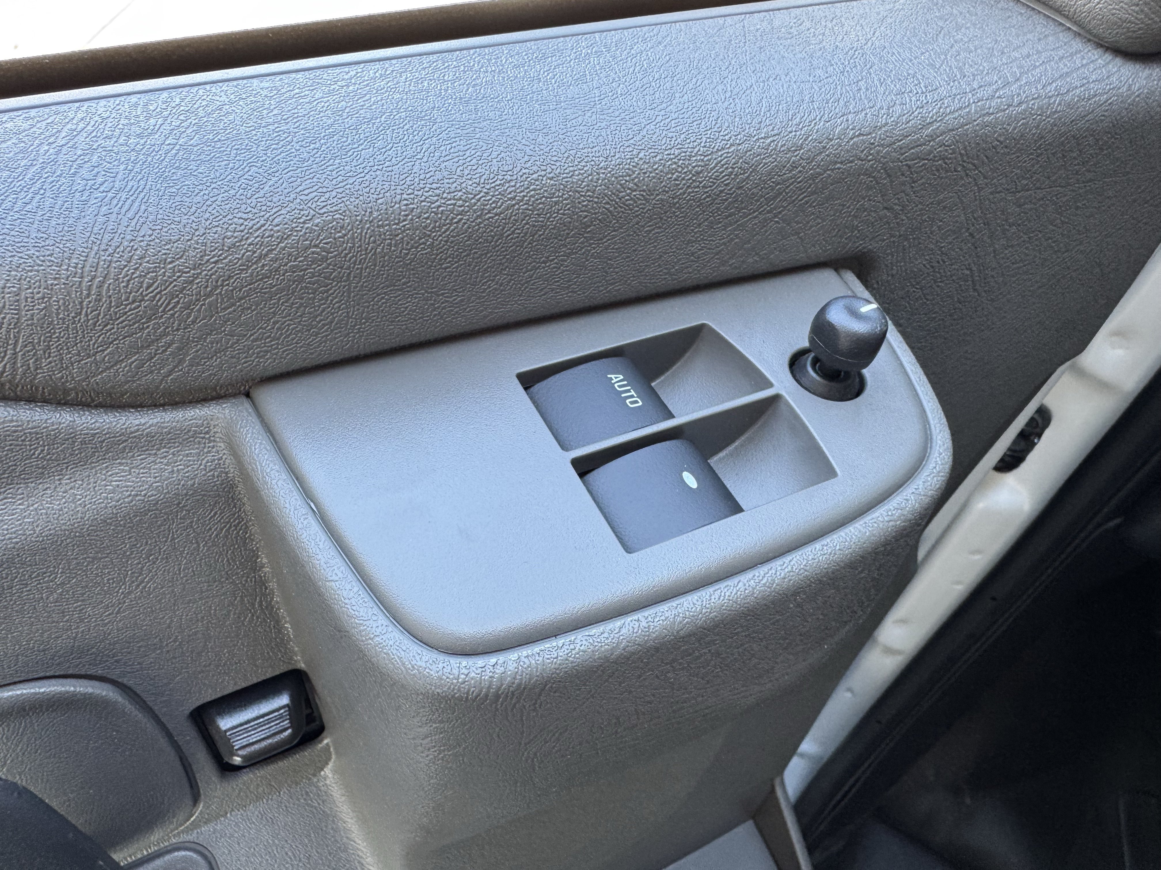 New 2026 Chevrolet Express 3500 LS RWD image 11