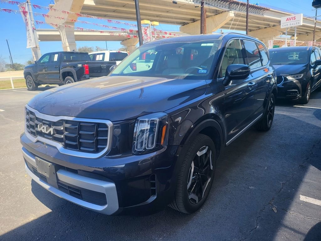 Used 2025 Kia Telluride S