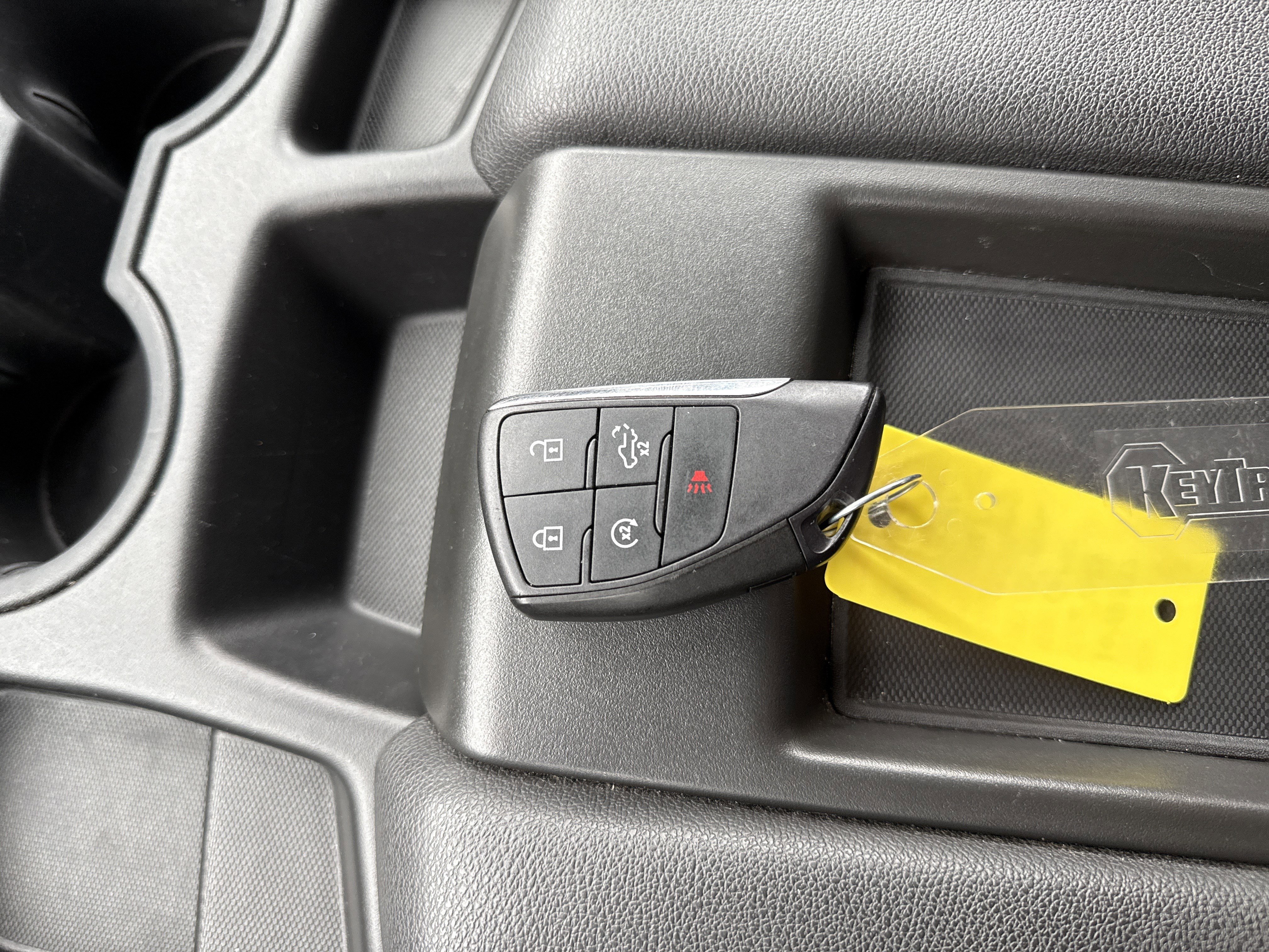 Used 2025 GMC Sierra 1500 SLT image 29