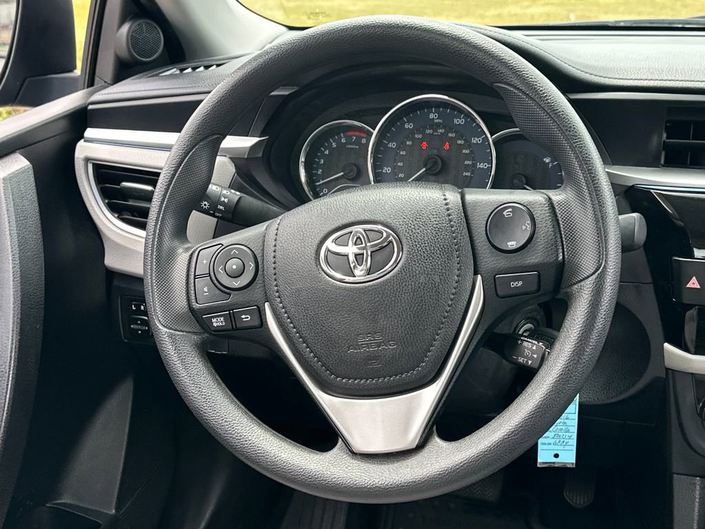 Used 2016 Toyota Corolla LE FWD image 16