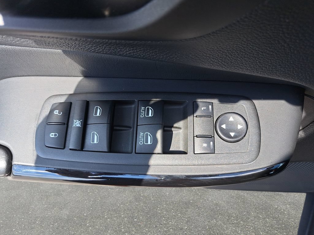 Certified 2023 Jeep Cherokee Altitude Lux AWD/4WD image 27