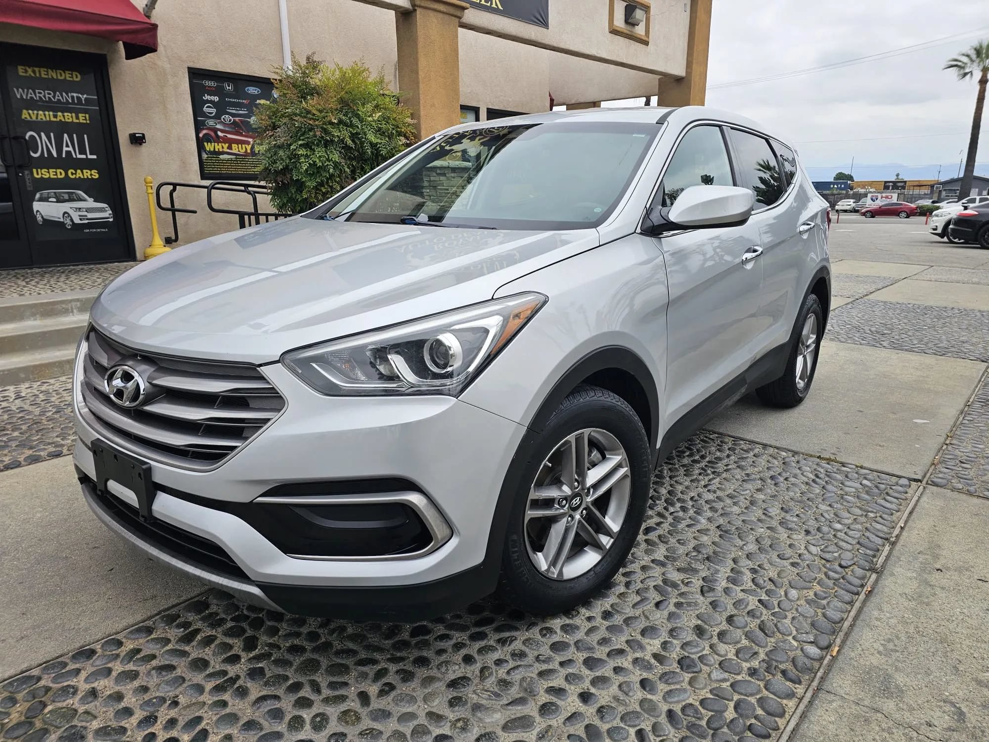 Used 2017 Hyundai Santa Fe Sport FWD image 1