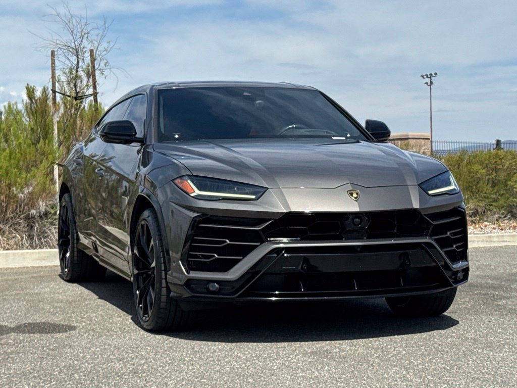 Used 2021 Lamborghini Urus AWD/4WD image 4