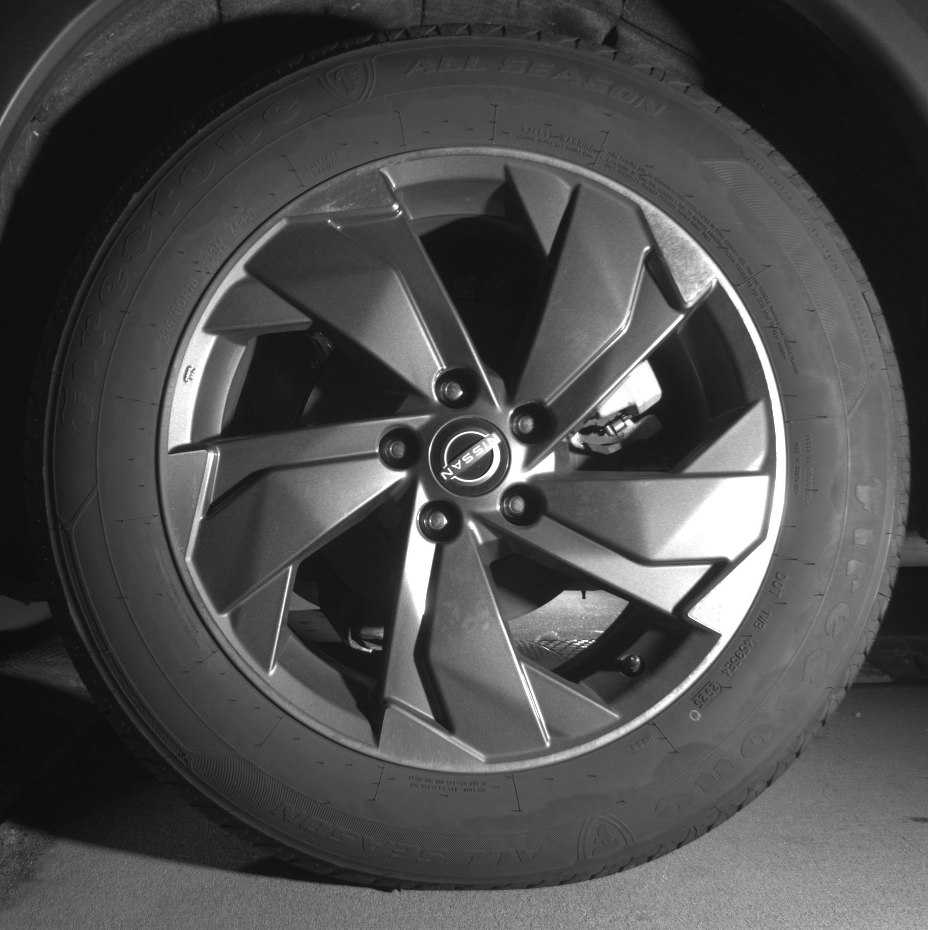 Used 2025 Nissan Rogue SV FWD image 14