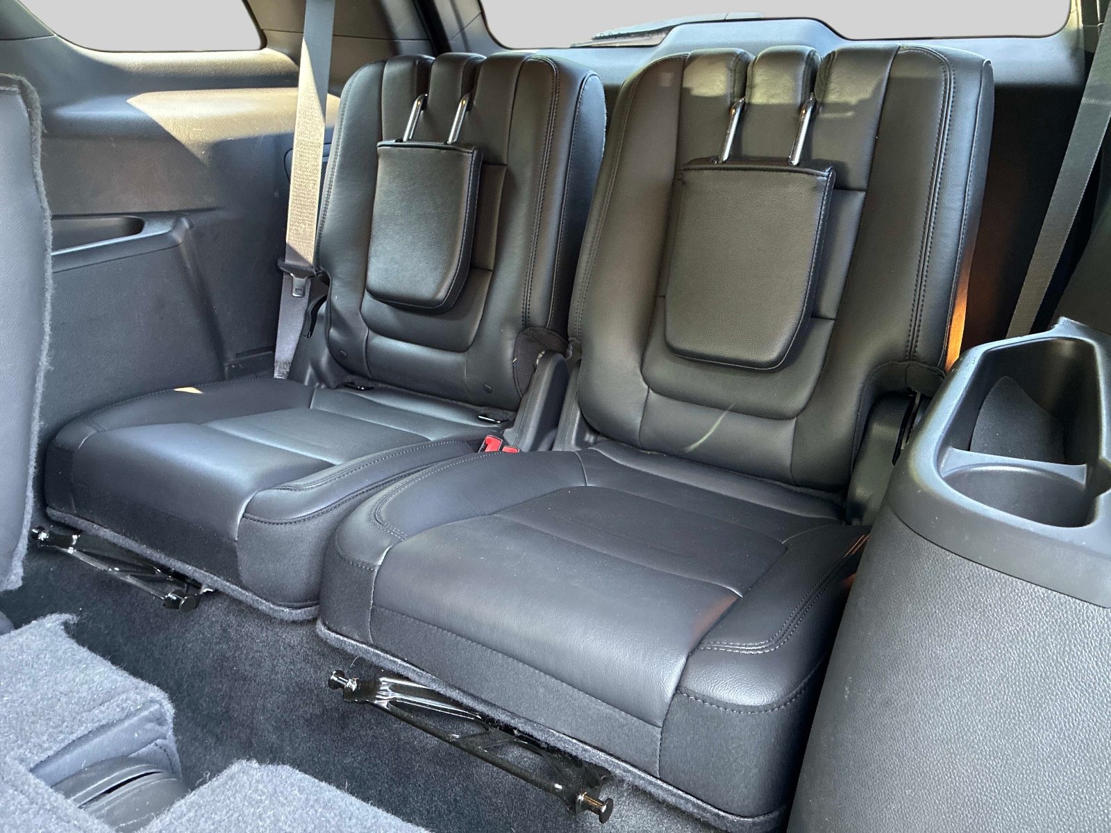 Used 2015 Ford Explorer Limited w/ Equipment Group 302A AWD/4WD image 18