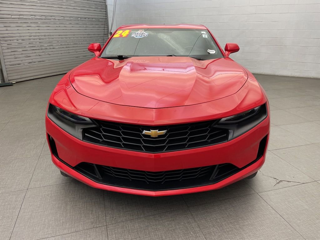 Used 2024 Chevrolet Camaro LT image 9